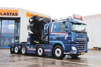 Lastas Trucks Danmark A/S leverer en ny DAF CF 530 FAX SLC 8x2 med mange nyheder til Vognmand Poul-Erik Johansen 