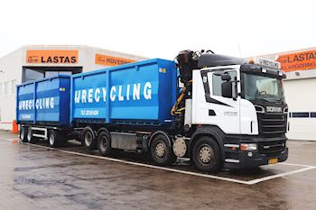 Ny flot Kel-Berg 3 akslet overføringsanhænger fra Lastas til IJ Recycling I/S