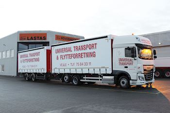 DAF XF 460 FAR SSC AS-T og vekselladskærre til Universal Transport & Flytteforretning