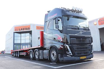 Atlantic Trucking A/S med to nye Kel-Berg 3 akslet sværlasttrailere