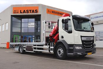 Lastas Trucks Danmark A/S leverer en ny DAF LF 290 FA 19T til Øens Stilladser ApS