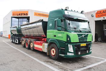 Demstrup Autotransport er kørt hjem med en ny Kel-Berg 3 akslet asfalt tipkærre fra Lastas 