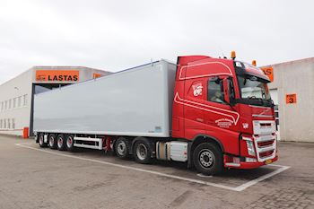 Ølsted & Allested Vognmandsforretning med ny Kel-Berg/Knapen Walking Floor trailer