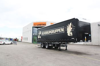 Kel-Berg 2 akslet city-gardin trailer til Møldrup Tømmerhandel & Byggecenter A/S